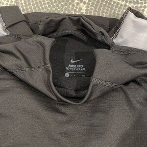 Nike Pro Hyperwarm mock neck long sleeve small